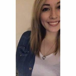 Meet your Posher, Cassie