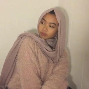 Meet your Posher, Sabreen