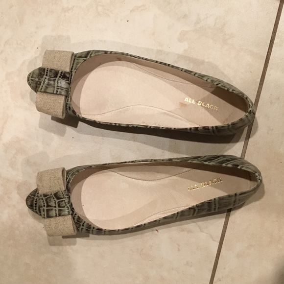 Anthropologie All Black pointy ballet flats, 6