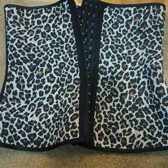 **Sold** Waist trainer - Picture 1 of 1