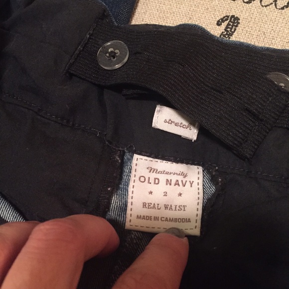 Old Navy Jeans - 💋FINAL SALE💋Maternity jeans size 31" inseam Old Navy Jeans - 💋FINAL SALE💋Maternity jeans size 31" inseam