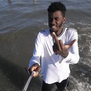 Meet your Posher, Akon