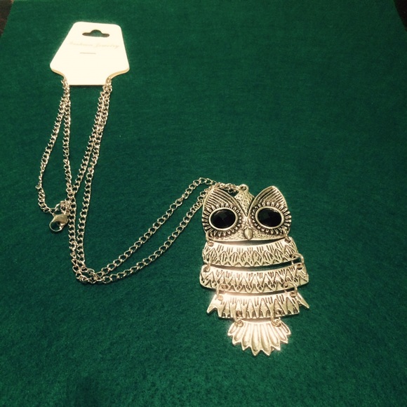Fantastic owl necklace! 🦉 - Picture 3 of 3