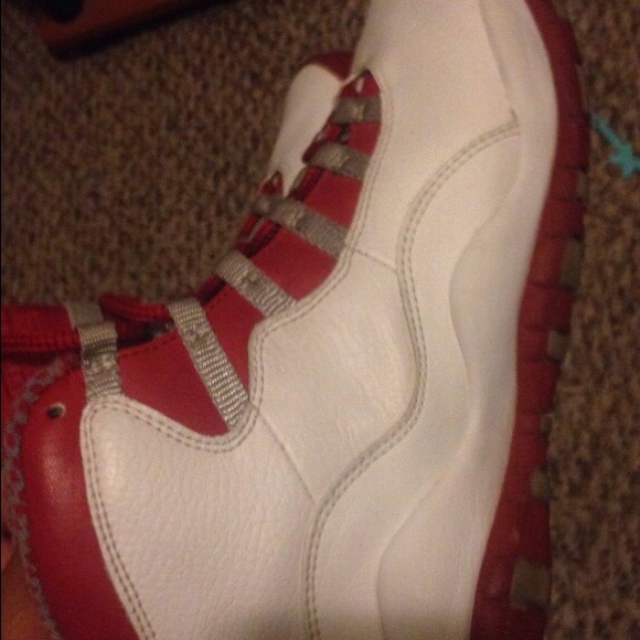 Retro 10 cherry - Picture 1 of 3
