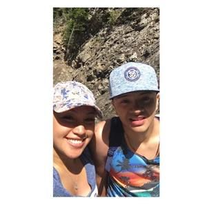 Meet your Posher, Krizelle