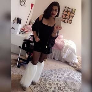 Meet your Posher, Dorsa