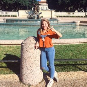 Meet your Posher, Haley