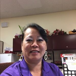 Meet your Posher, Elaine