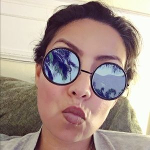 Meet your Posher, Alkmini