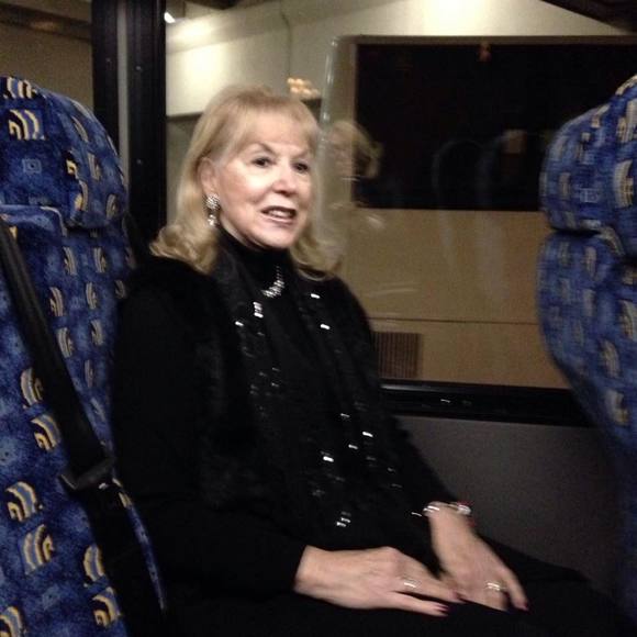 Meet your Posher, Eleanor