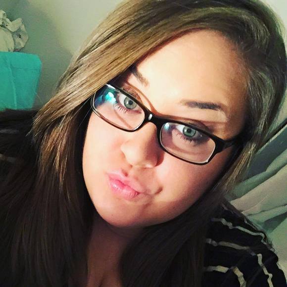 Meet your Posher, Kellie