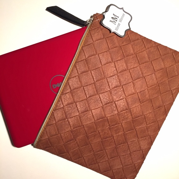 Tech Case - Picture 2 of 3