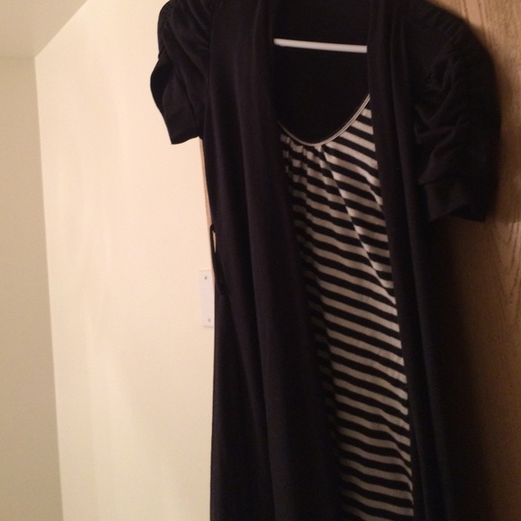 A shirt with a built in cardigan - Picture 1 of 1