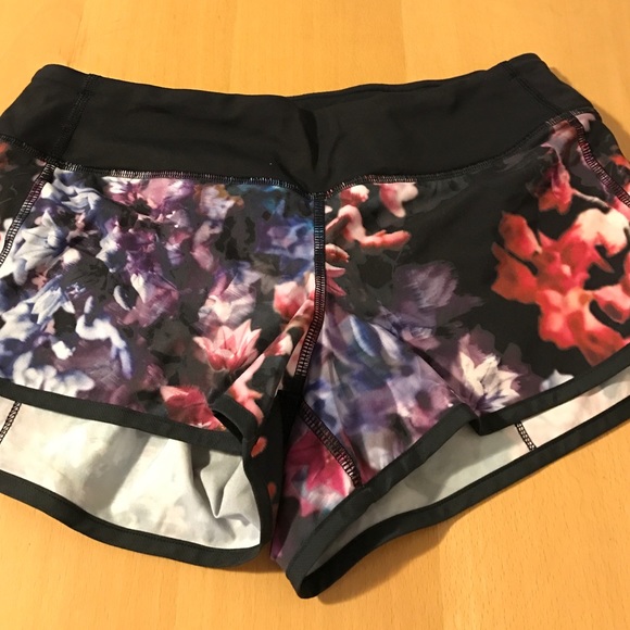 EUC Lululemon speed shorts