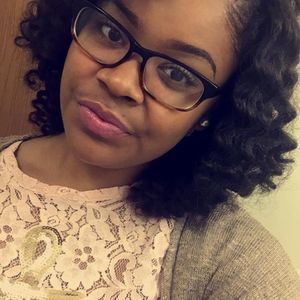 Meet your Posher, Karmen