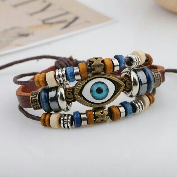 Handmade Leather Bracelet with Eye - Picture 3 of 3