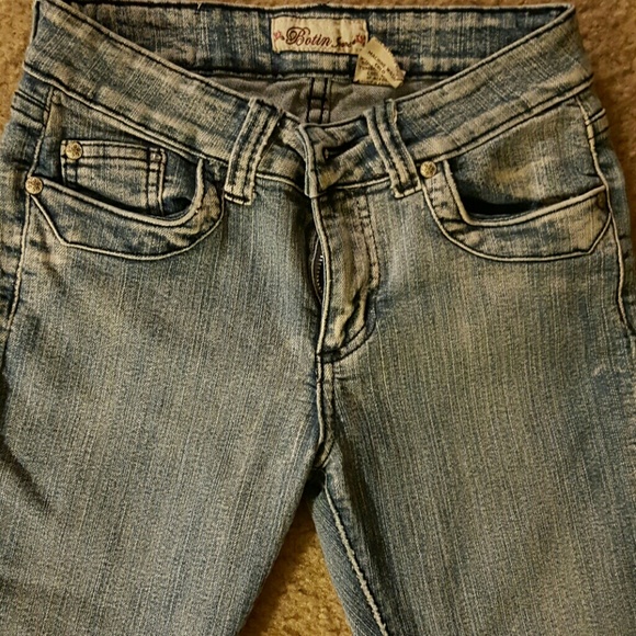 Capri's - Picture 4 of 4