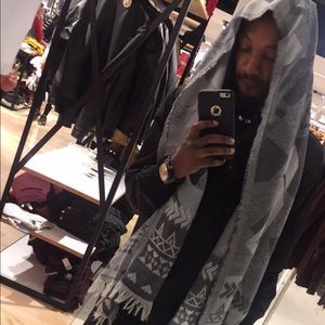 Meet your Posher, Jerome