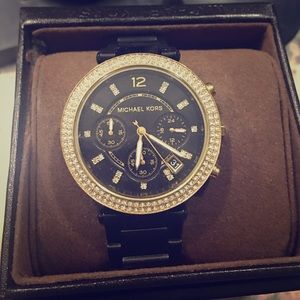 Michael Kors watch brand new tag still on it!