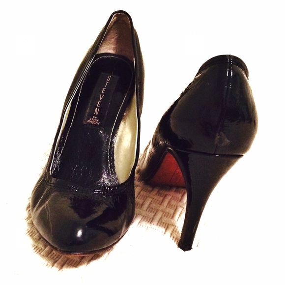 SOLD - Steve Madden Patent Leather Pumps - Picture 2 of 4