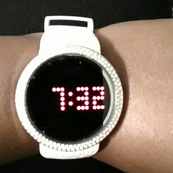 Watch - Picture 2 of 2