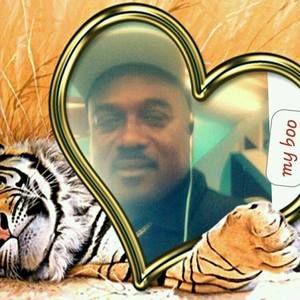 Meet your Posher, Dennis