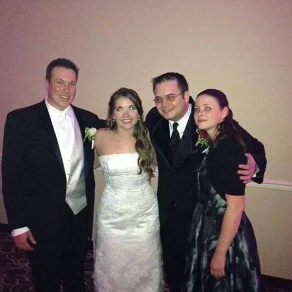 Meet your Posher, Laura - Picture 1 of 1