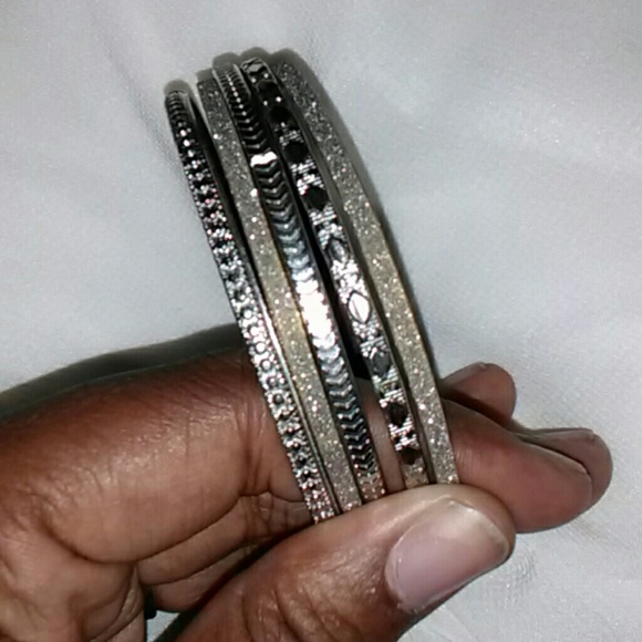 Bangle Set - Picture 2 of 2