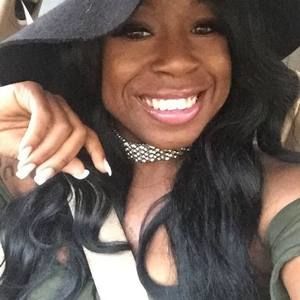Meet your Posher, Shontay