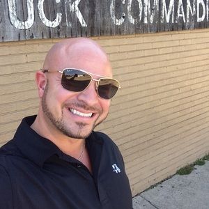 Meet your Posher, Justin