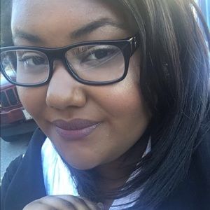 Meet your Posher, Savannah