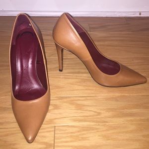 Zara tan leather pumps