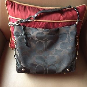 Coach Carly Handbag!