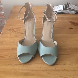 Baby blue/silver Seychelle's shoes from Modcloth