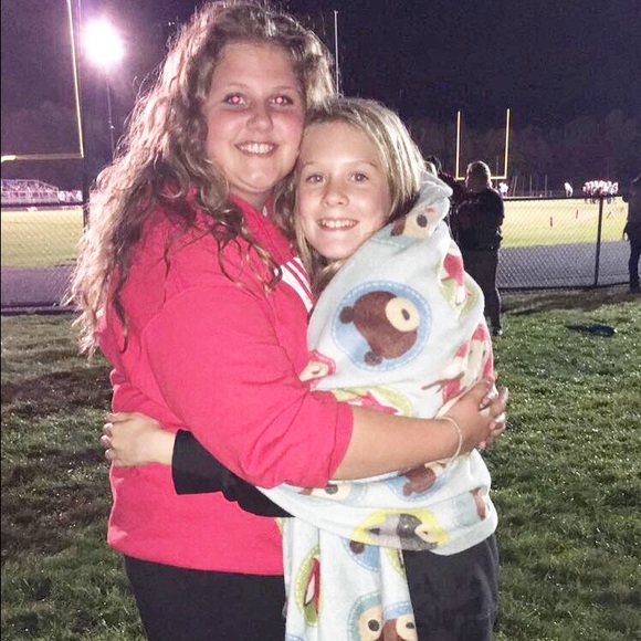 Meet your Posher, Gabrielle - Picture 1 of 1