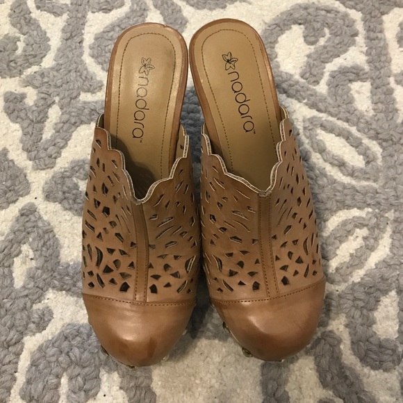 Brown mule heels