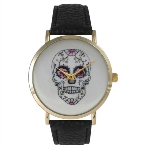 Skull 💀 Fashion Watch with Black Leather Band