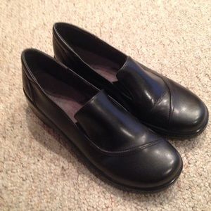 Clarks black shoes
