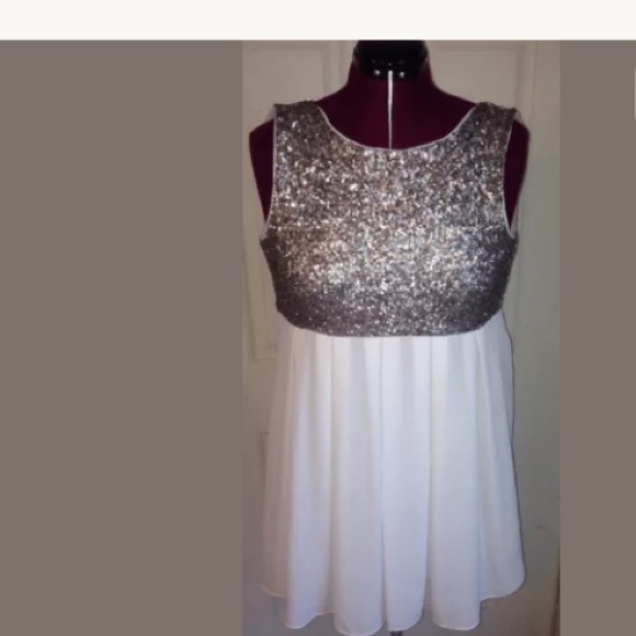 Forever 21 Md Dress Formal white mini dress 👗