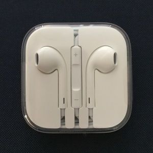 Apple IPhone EarPods 🎧 new, never used!!