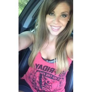 Meet your Posher, Whitney