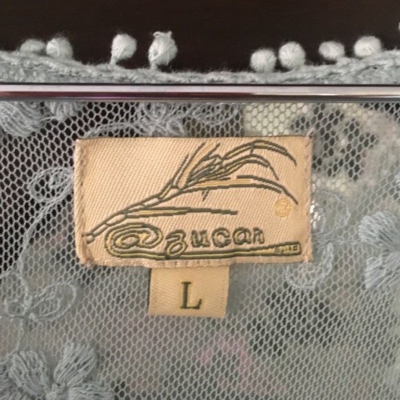 Top - Picture 2 of 2