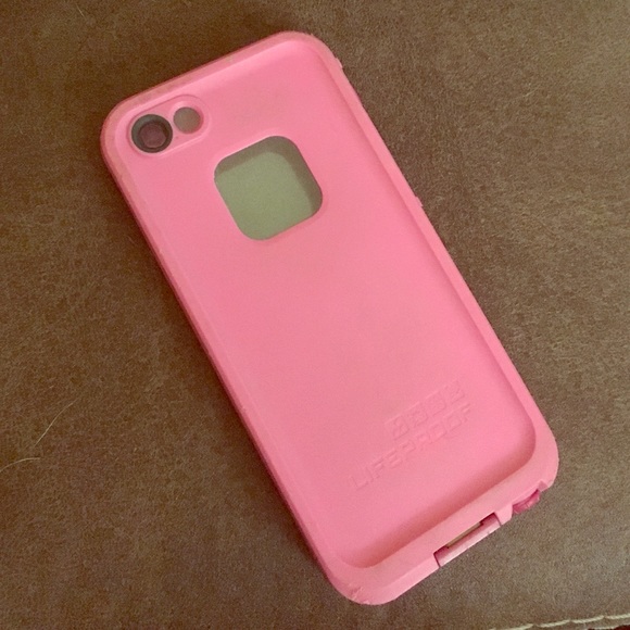 iPhone 5/5s LIFEPROOF frē case in pink