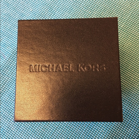Michael Kors Gold Watch - Picture 3 of 5