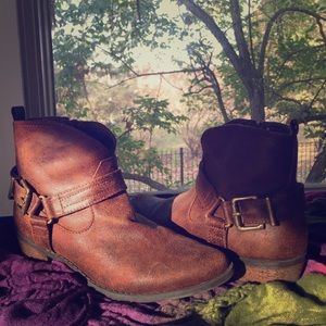 2M Stylish Cowgirl Boot