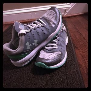 UNDER ARMOUR BANDIT women's training shoes