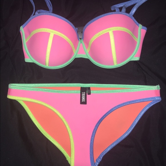 Triangl bikini brand new, only tried on!