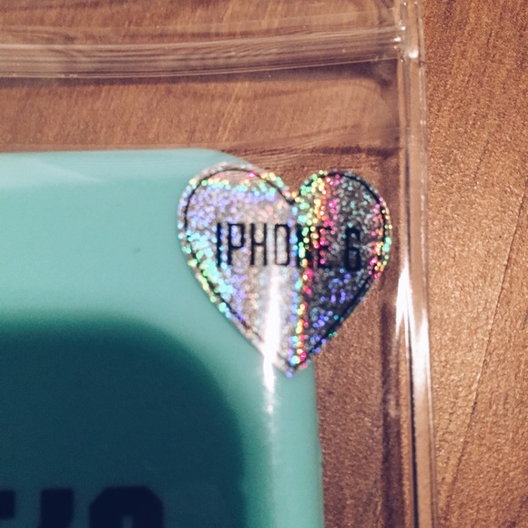 SALE✨VS PINK IPhone6 Case✨ - Picture 3 of 4