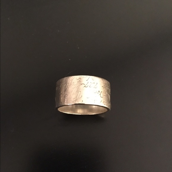 Tiffany Notes Ring.  Size 6.   Great condition!