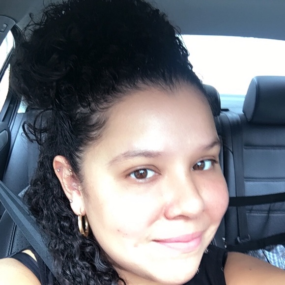 Meet your Posher, Joanne - Picture 2 of 2